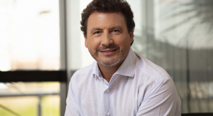 Jorge Carneiro comprou a empresa que ele já comandava.
