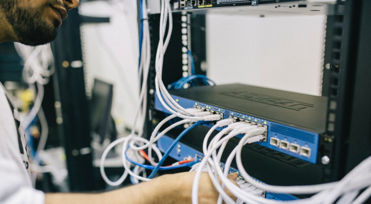 Hora de fazer uma última visitinha ao seu data center favorito. Foto: Pexels.