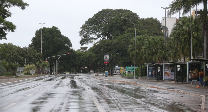 Ruas desertas no Rio de Janeiro. Foto: Tânia Rêgo/Agência Brasil