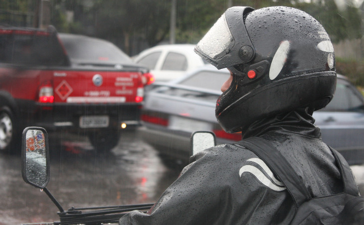 Entre outras reivindicações, está o vínculo empregatício por CLT. Foto: Marcos Santos/USP Imagens.