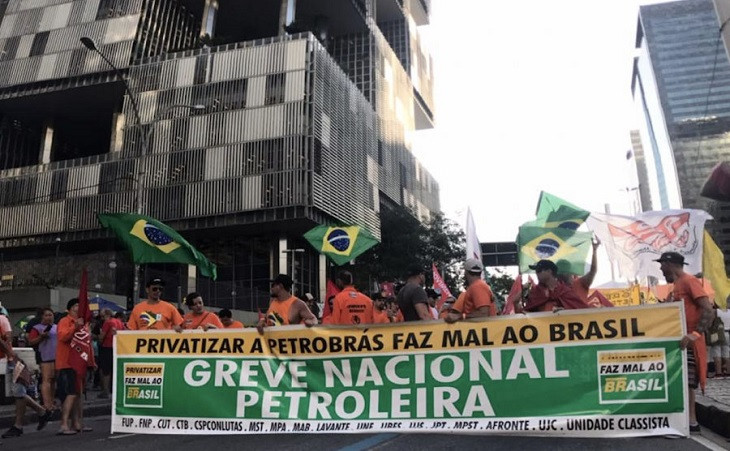 Funcionários da Petrobrás durante greve. Foto: FUP