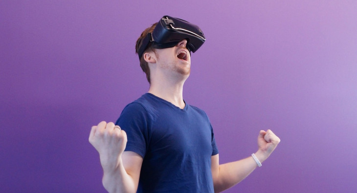 Treinamentos com realidade virtual são mais interessantes. Foto: Pexels.