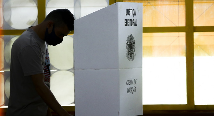 Votar é fácil, o difícil é contar os votos. Foto: Marcelo Camargo/Agência Brasil