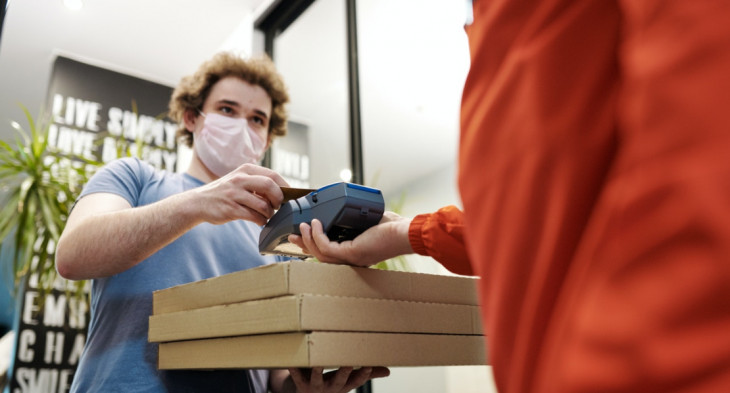 Ferramenta monitora cartões de crédito, débito, pré-pagos, private labels e contas bancárias. Foto: Pexels.