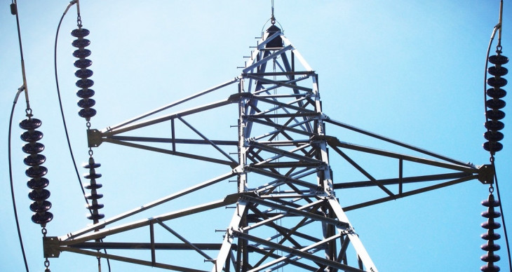 AES é uma das grandes do setor elétrico. Foto: Pexels.