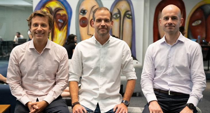 Alphonse Voigt (CEO) Wagner Ruiz (CFO) e João Del Valle (COO), fundadores da Ebanx. Foto: divulgação.