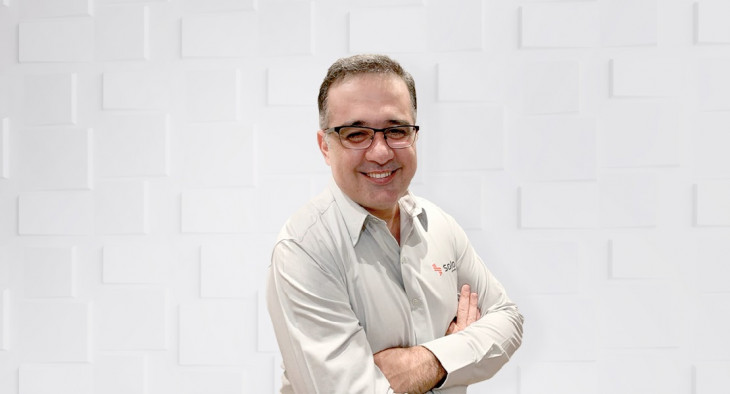 Max Camargo.