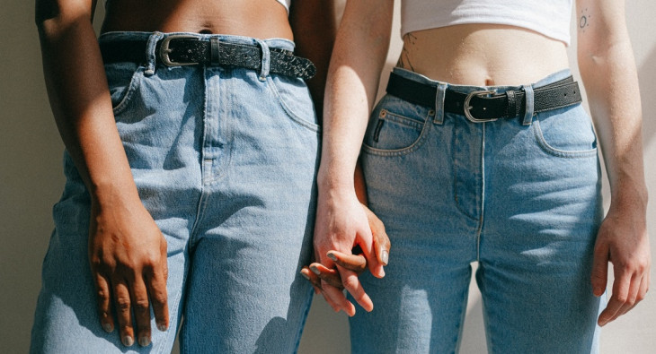 Projeto quer banir alusão a "preferências sexuais e movimentos sobre diversidade sexual". Foto: Pexels.
