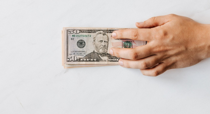 Executivo recebeu pagamentos por fora. Foto: Pexels.
