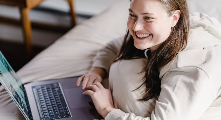 60% dos adultos americanos querem trabalhar em casa o máximo que der. Foto: Pexels.