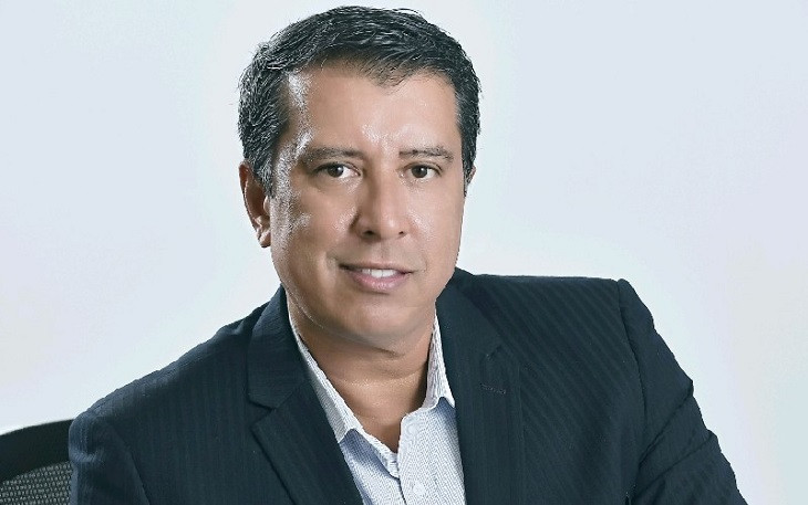 Carlos Silva.