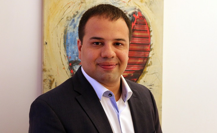 Roberto Monteiro.