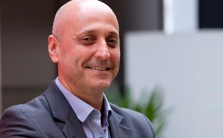 Celso Oliveira.
