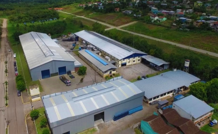 A empresa produz vidros planos e fachadas de vidros. Foto: divulgação.