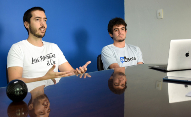 Samuel Birocchi e Victor Hochgreb, fundadores da Gobots. Foto: Antoninho Perri/Unicamp.