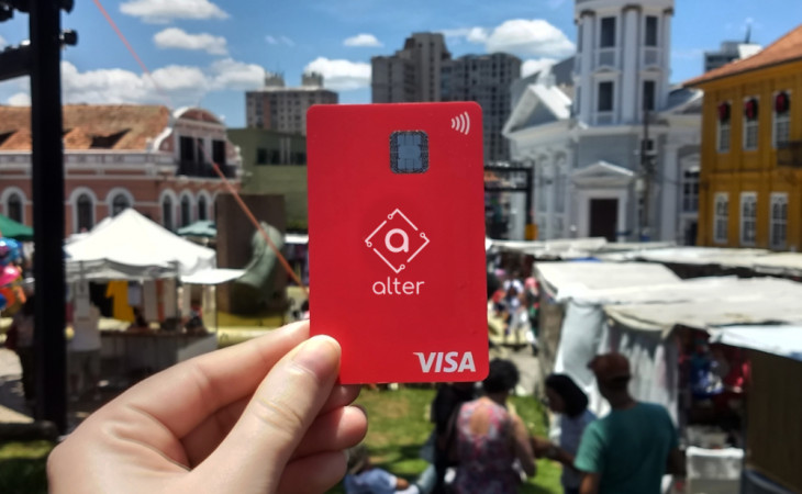 O banco digital armazena reais e criptomoedas. Foto: divulgação.