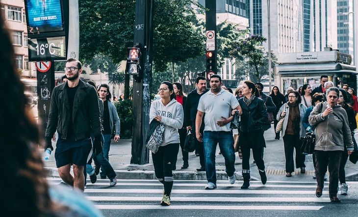 Brasscom quer uma multidão de desenvolvedores web. Foto: Pexels.