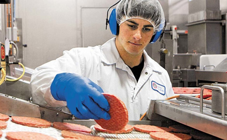 A Marfrig é líder global na produção de hambúrgueres. Foto: divulgação.