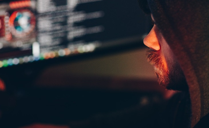 "Esse pessoal que não responde mensagens". Foto: Pexels.