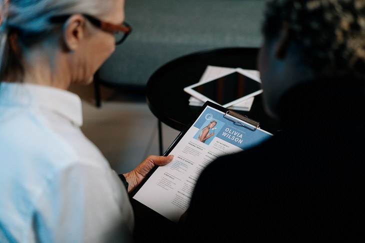 Cada CV deve ser único. Foto: Pexels.