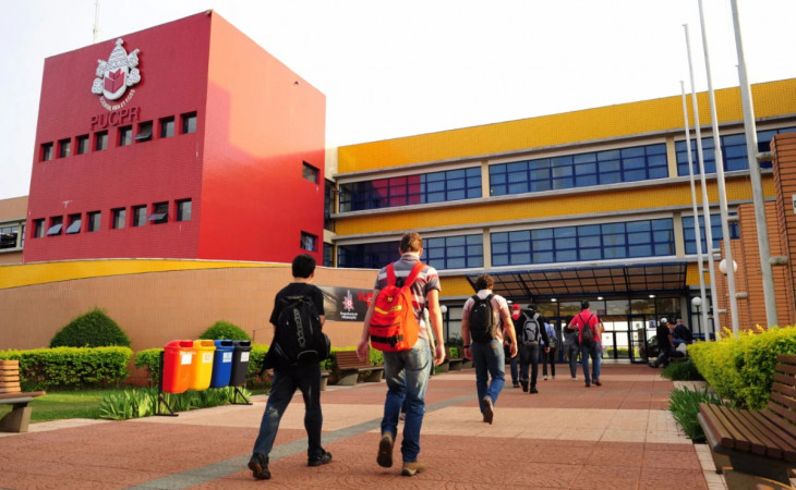 A PUC PR tem mais de 28,6 mil alunos. Foto: divulgação.