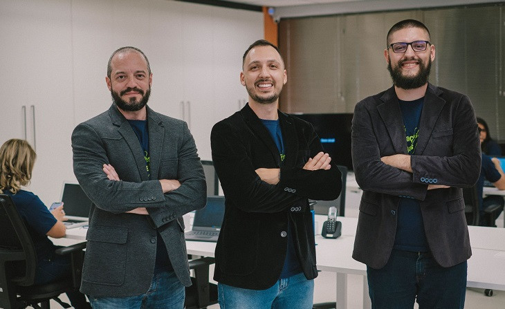 Eduardo Pugliesi, Valdemir Silveira e Alexandre Zanelatto, da ApiPass. Foto: PaulinhoSefton.com.