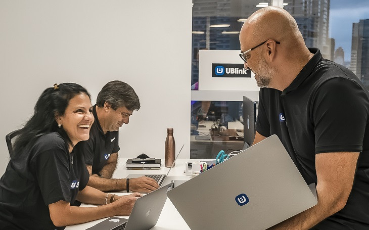 Vânia Gomes, Arnaldo Curiati e Rogério Santos, fundadores da UBlink. Foto: Divulgação