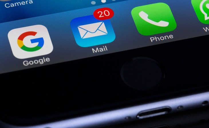 É preciso saber a hora de parar de mandar emails. Foto: Pexels.