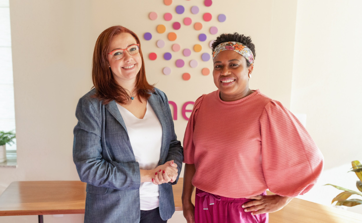 À esquerda, Marina Franco, e à direita, Ainah Corrêa, novas lideranças da Theia (Foto: Divulgação)