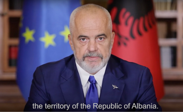 Edi Rama, primeiro-ministro da Albânia, em vídeo publicado no Twitter. Foto: Reprodução