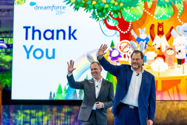 Bret Taylor e Marc Benioff. durante evento da Salesforce. Foto: Salesforce.