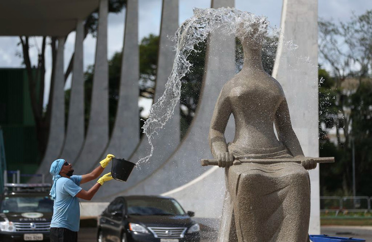 A Justiça é cega, mas prefere trabalhar de casa. Foto: José Cruz/Agência Brasil