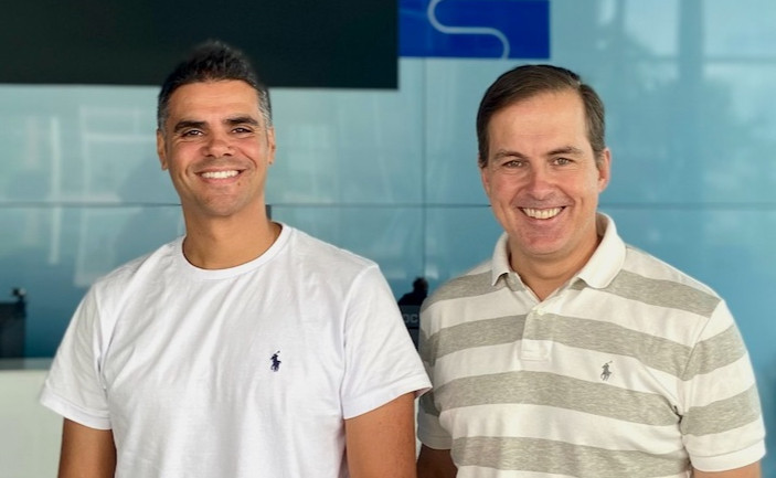 Ionan Fernandes, diretor executivo da unidade da indústria da construção, e Eduardo Smith, CEO da Softplan. Foto: Divulgação