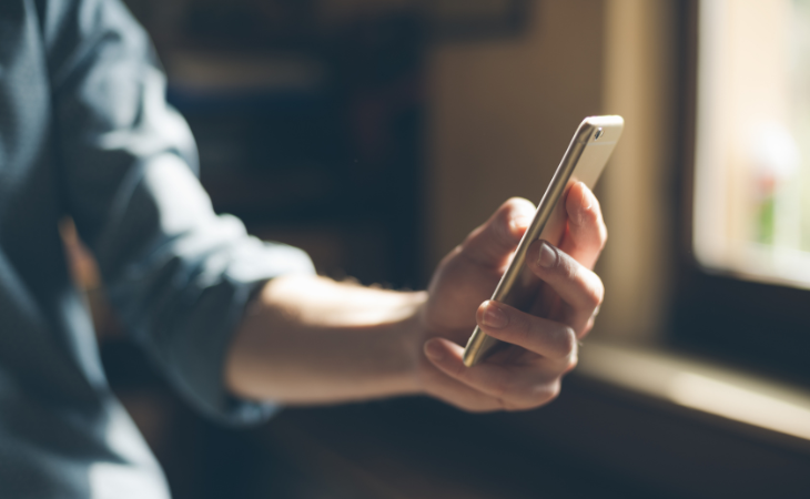 O app é voltado para eliminar a necessidade de deslocamento físico dos cidadãos na solicitação e acompanhamento de diferentes serviços públicos (Foto: Depositphotos)