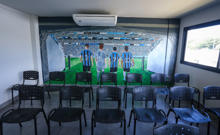 Sala do CT Hélio Dourado: SonicWall suporta as atividades educativas e esportivas dos atletas da categoria de base do clube Grêmio. Fotos: Grêmio Oficial.