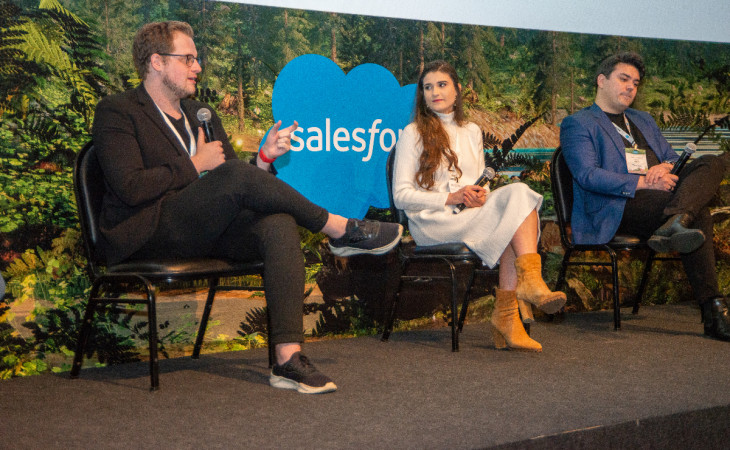 Guilherme Lippert, Chief Growth Officer da V4, durante o Salesforce World Tour São Paulo. Foto: divulgação.