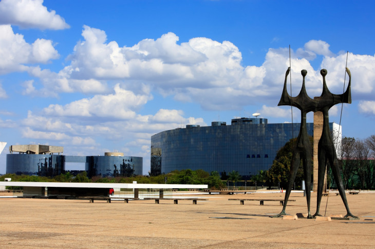 Novas agências buscam dinheiro em Brasília. Foto: Depositphotos.