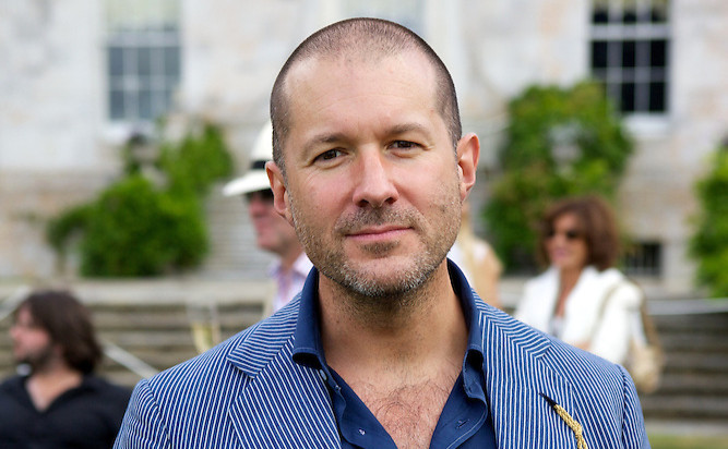 Jony Ive, ex-chefe de design de produtos da Apple. Foto: Marcus Dawes/Wikipedia