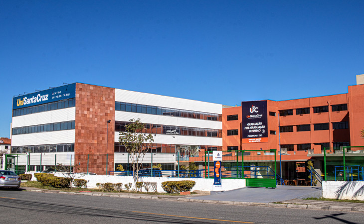 O Centro Universitário Santa Cruz atua na região sul de Curitiba e conta com 33 cursos de graduação. Foto: Divulgação