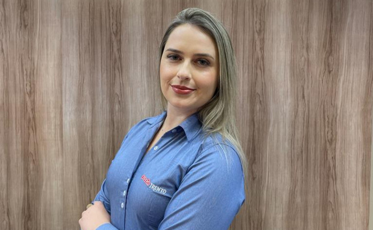 Daniele Senhori, coordenadora de inteligência de vendas da Peccin. Foto: Divulgação