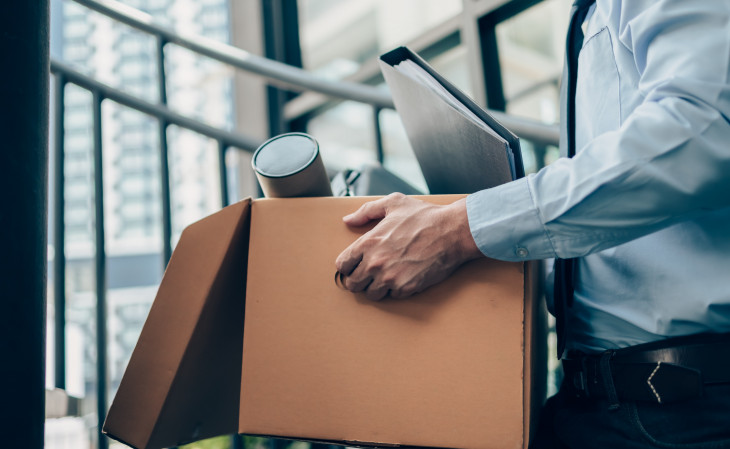 A redução de funcionários será feita para reduzir custos. Foto: Depositphotos