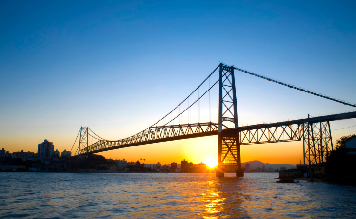 Ponte Hercílio Luz, em Florianópolis (Foto: Divulgação)