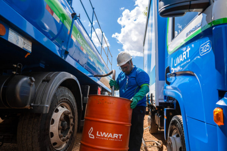 Funcionário da Lwart em ação. Foto: Divulgação/Lwart.