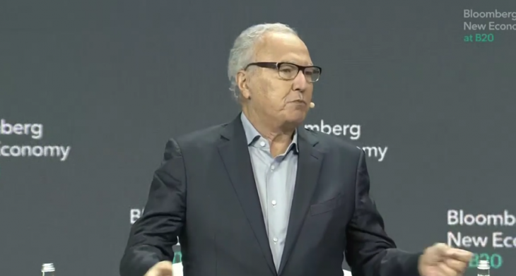Nizan Guanaes durante painel da Bloomberg.