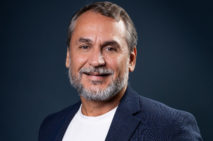 André Amorim.