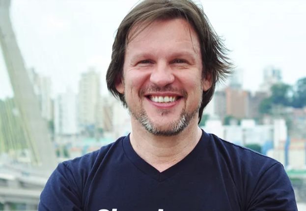 Marcelo Lombardo.