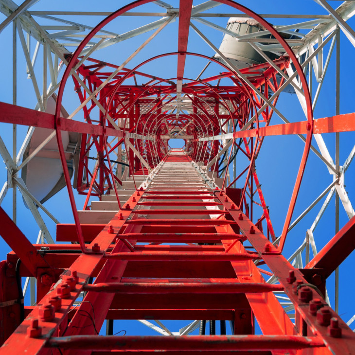 Patente não deixa a antena esquentar. Foto: Depositphotos.