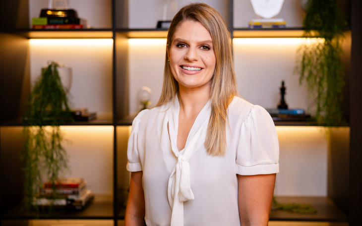 Jéssica Ariane Bartosewiz, head-executiva de HCM na Senior Sistemas.