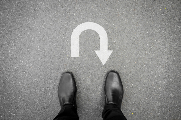 Neogrid est&aacute; de sa&iacute;da da bolsa. Foto: Depositphotos.